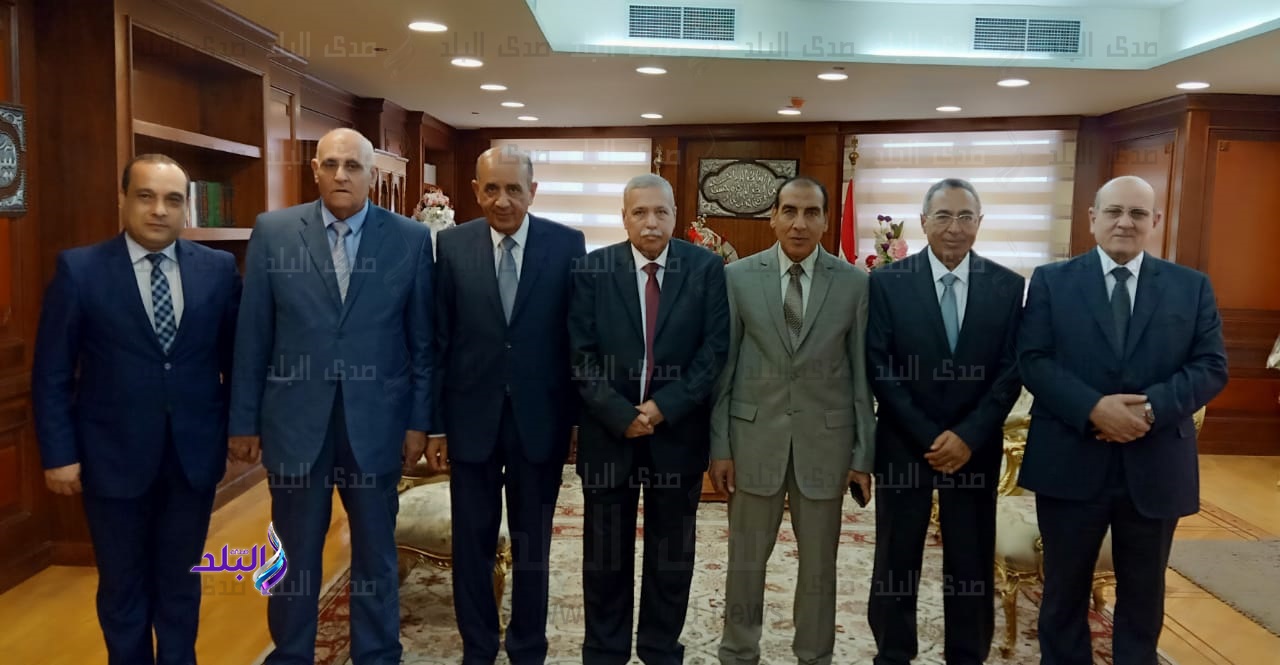 رئيس هيئة النيابة الإدارية يستقبل وفداً من قضاة مجلس الدولة