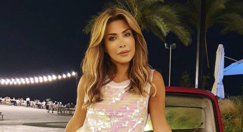 ببلوزة من قشر السمكة وهوت شورت.. نوال الزغبي بإطلالة جذابة ببلوزة من قشر السمكة وهوت شورت.. نوال الزغبي بإطلالة جذابة