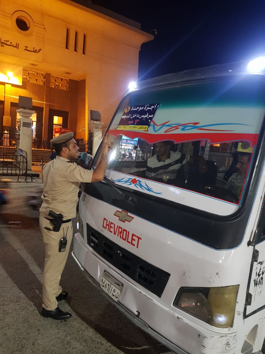 سحب تراخيص 30 سيارة بالمنيا لمخالفتهم التعريفة الجديدة 