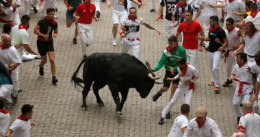 مهرجان الثيران بـ إسبانيا مهرجان الثيران بـ إسبانيا