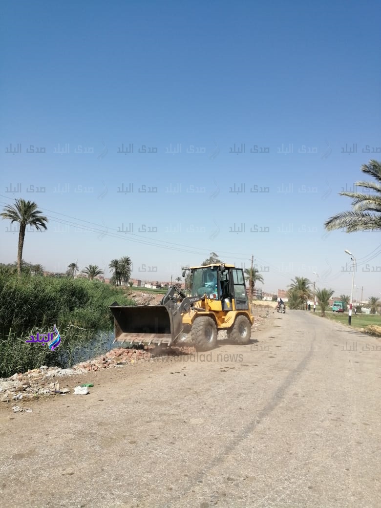 رفع 126 طن قمامة وتحرير 38محضرا بقرى الفشن ببني سويف ..صور