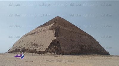 الهرم المنحني  الهرم المنحني
