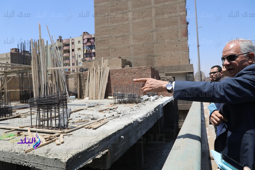 محافظ الجيزة يكلف بازالة عقار بجوار محور صفط اللبن محافظ الجيزة يكلف بازالة عقار بجوار محور صفط اللبن