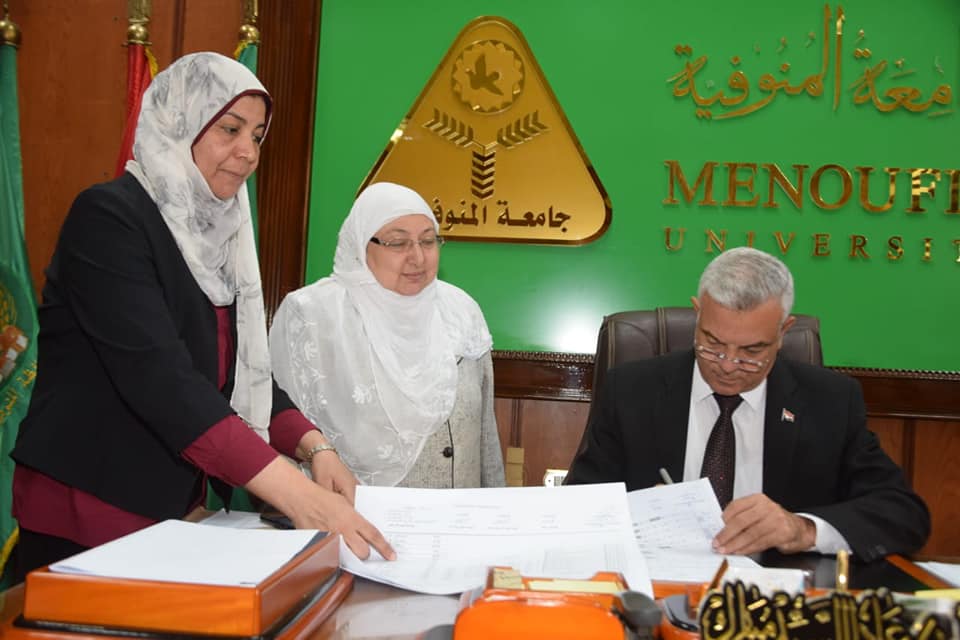 97 % نسبة نجاح الفرقة الثانية بصيدلة المنوفية