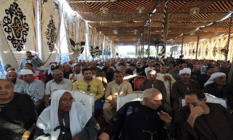 صورة أرشيفية - اتمام الصلح بين عائلتين