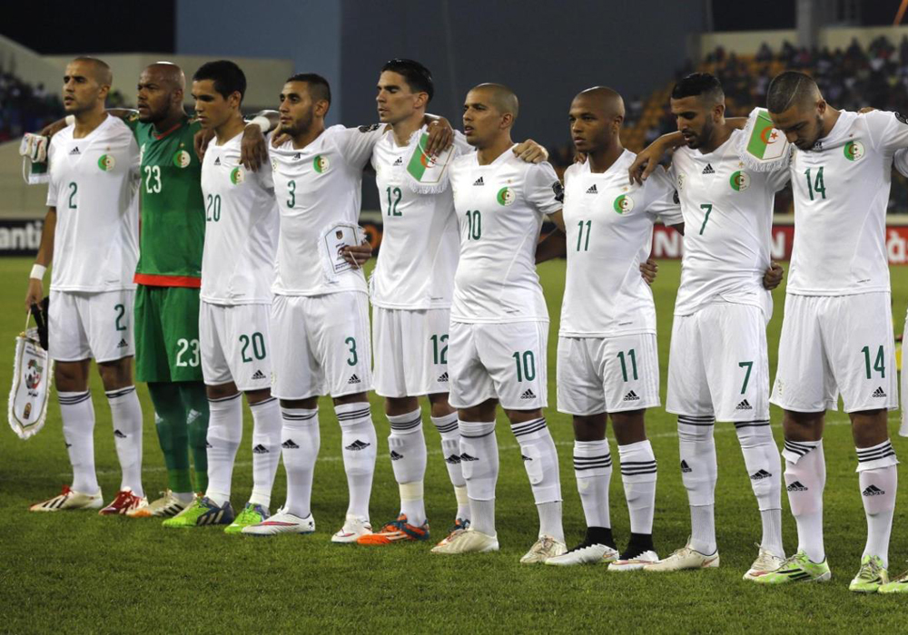 لاعبو منتخب الجزائر لاعبو منتخب الجزائر