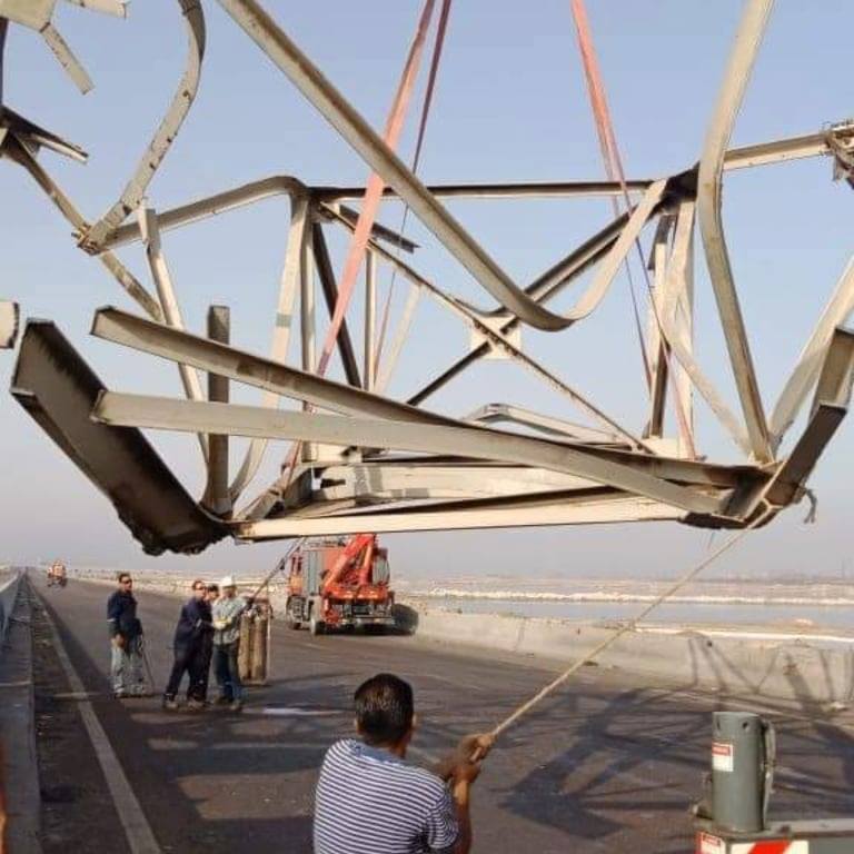 انهيار كوبري مشاه بالطريق الساحلي في الإسكندرية