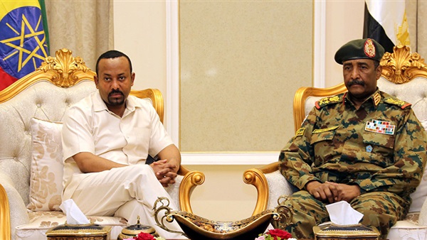 العسكري وقوي الحرية التغيير 
