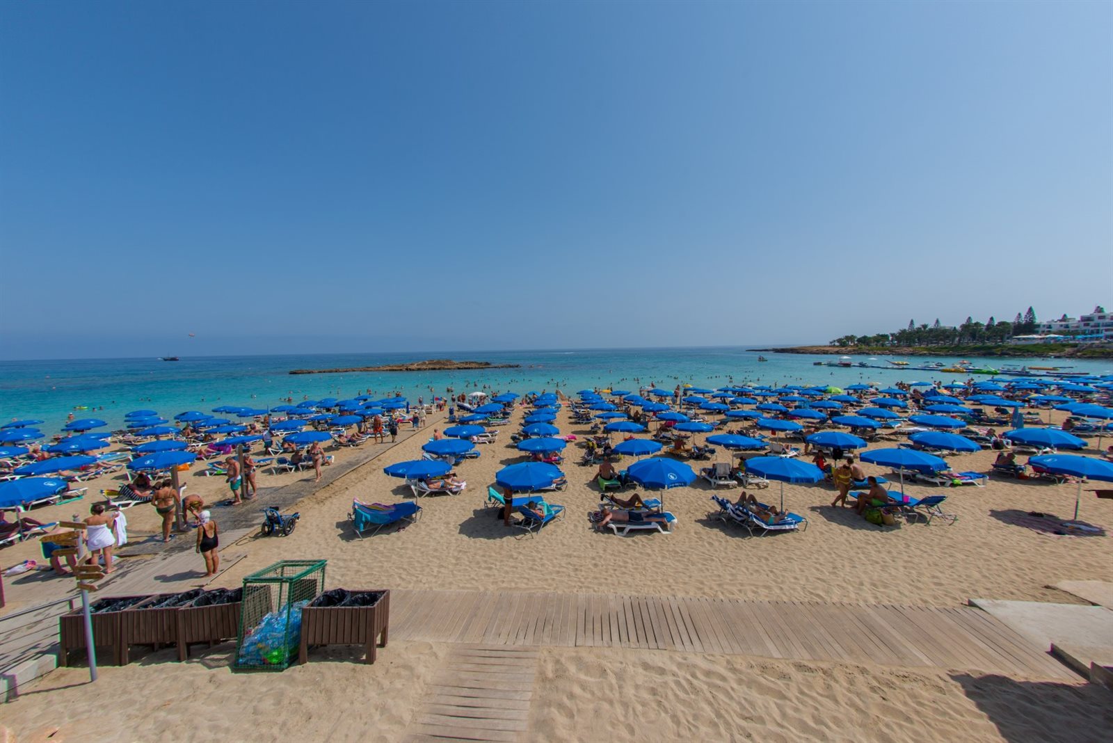 بتهمة الاغتصاب الجماعي .. اعتقال 12 إسرائيليا في قبرص