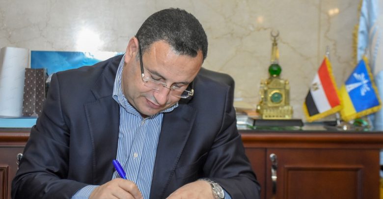 الدكتور عبد العزيز قنصوه 