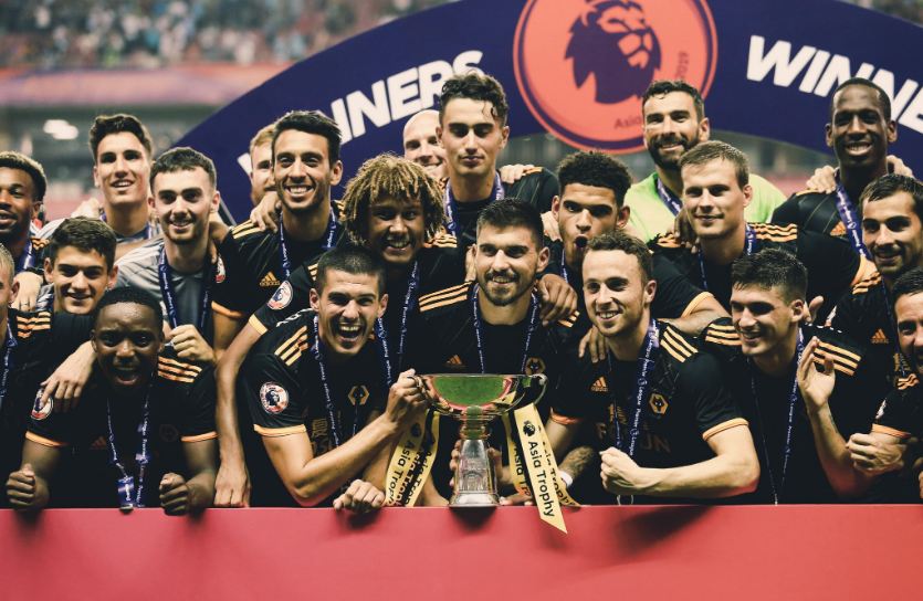 فريق وولفرهامبتون