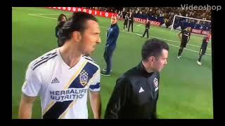 زلاتان إبراهيموفيتش لاعب لوس أنجلوس جالاكسي