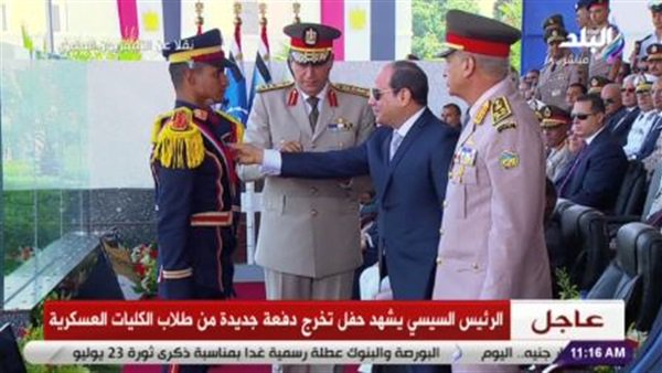 الرئيس السيسي ووزير الدفاع الرئيس السيسي ووزير الدفاع