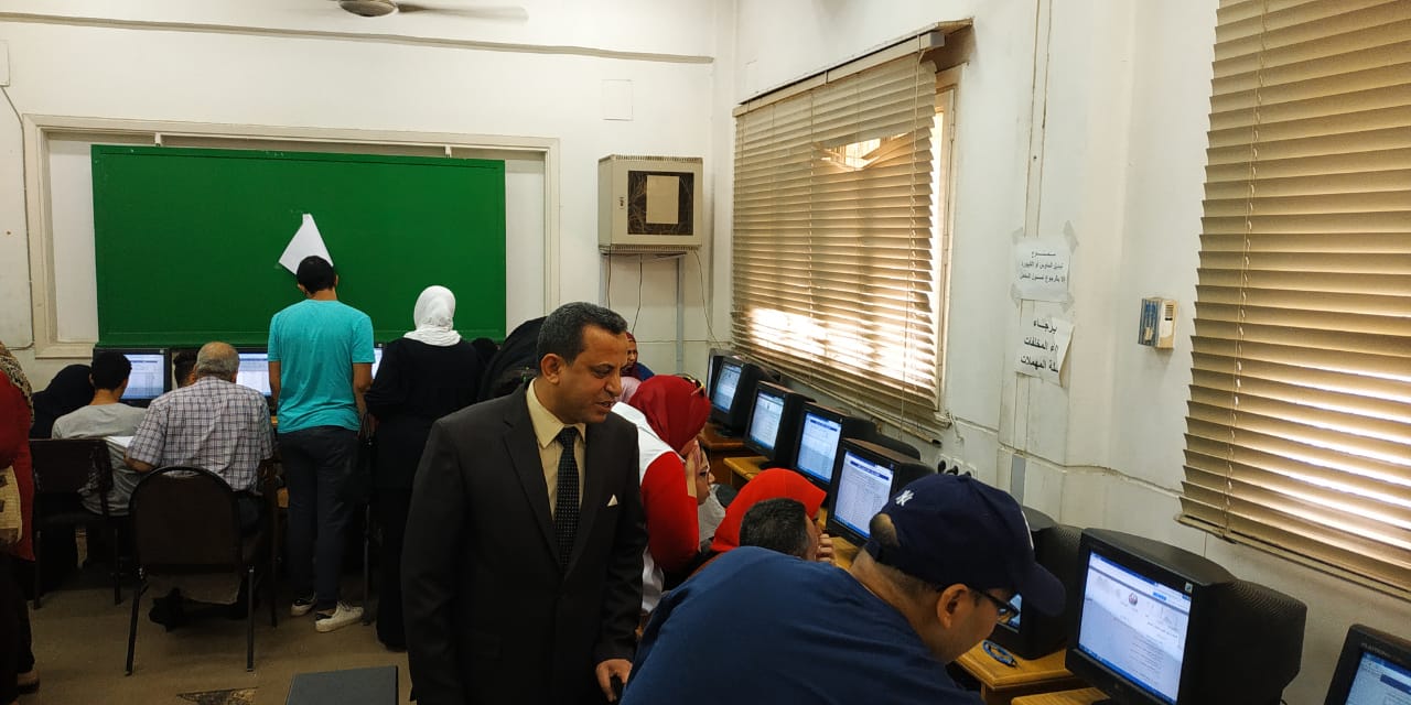 د. سيد خاطر - عميد كلية الدراسات العليا للبحوث الإحصائية
