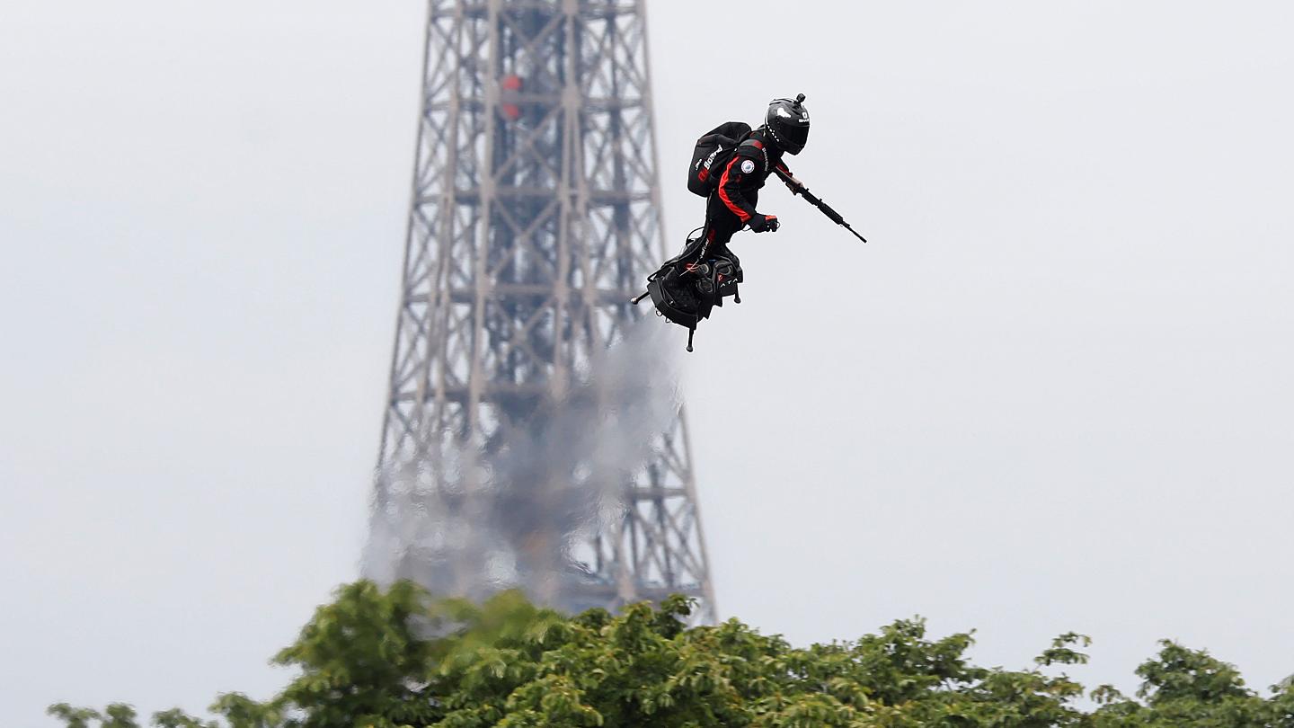 الجندي الطائر 