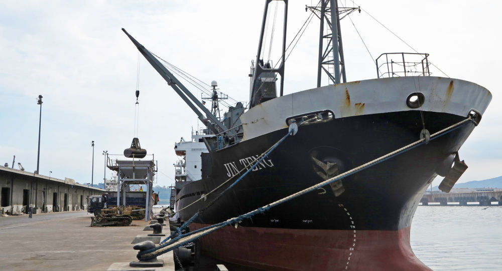 سفينة إيرانية