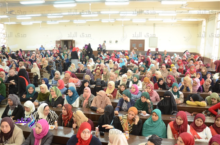 طالبات جامعة الأزهر
