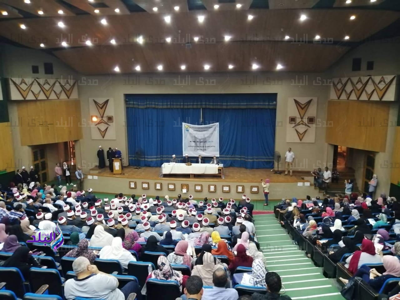 اللقاء الجماهيري للتوعية الأسرية اللقاء الجماهيري للتوعية الأسرية