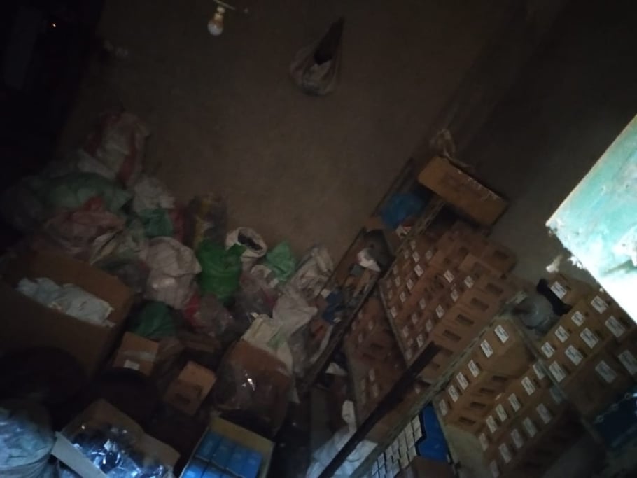 ورشة للبيع قطع غيار سيارات