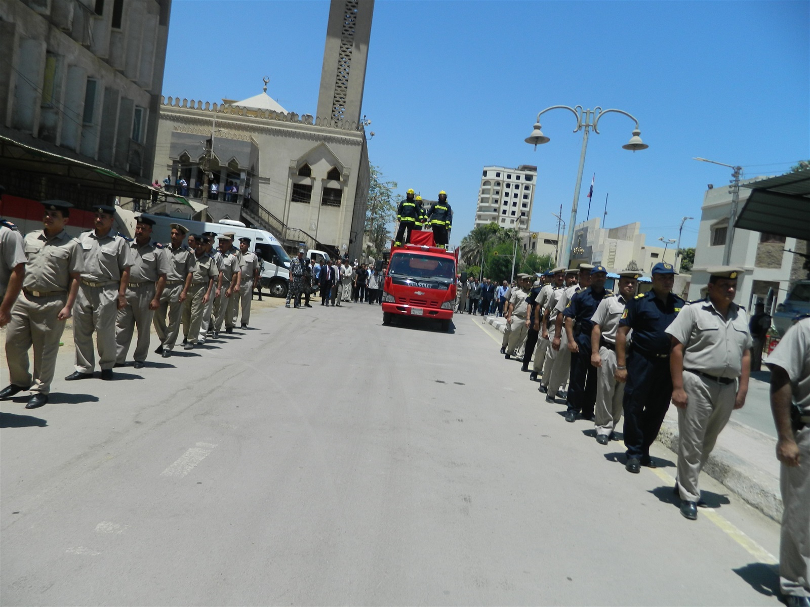 جنازة عسكرية لنائب مأمور مركز شرطة اطسا بالفيوم 