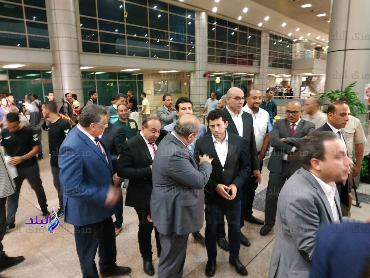 وصول بعثة منتخب مصر لكرة اليد للشباب بمطار القاهرة