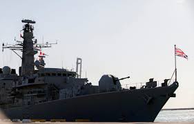 سفينة بريطانية مدمرة 