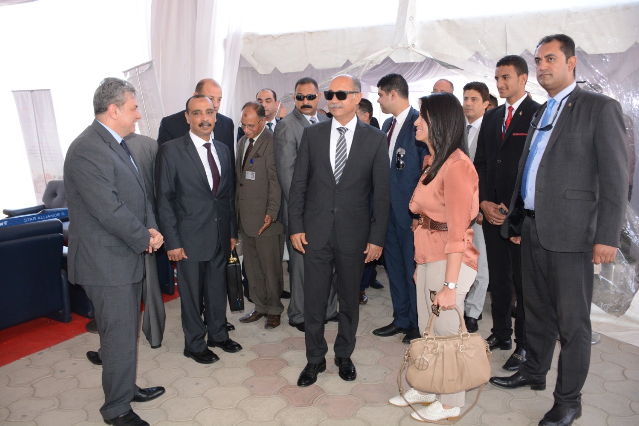 جولة وزير الطيران جولة وزير الطيران