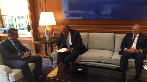 سامح شكري خلال زيارته إلى اليونان