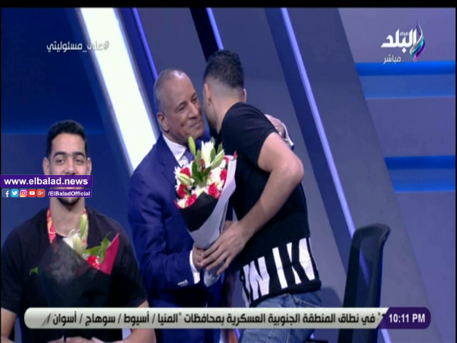 أحمد موسى يكرم نجوم منتخب شباب اليد