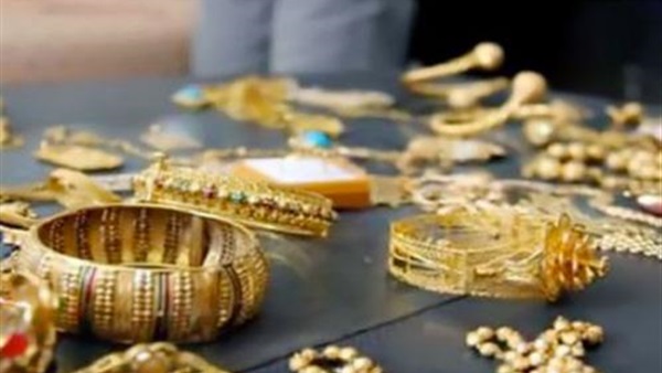 مشغولات ذهبية مشغولات ذهبية