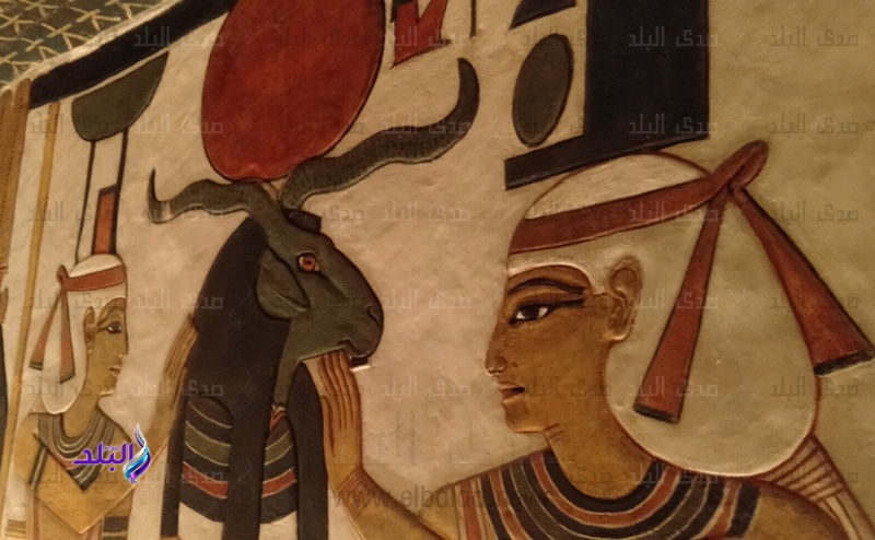 رسم داخل مقبرة 