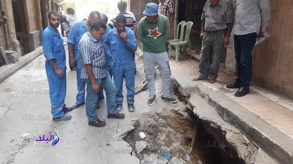 هبوط أرضي مفاجئ بمنطقة محرم بك في الإسكندرية..صور هبوط أرضي مفاجئ بمنطقة محرم بك في الإسكندرية..صور
