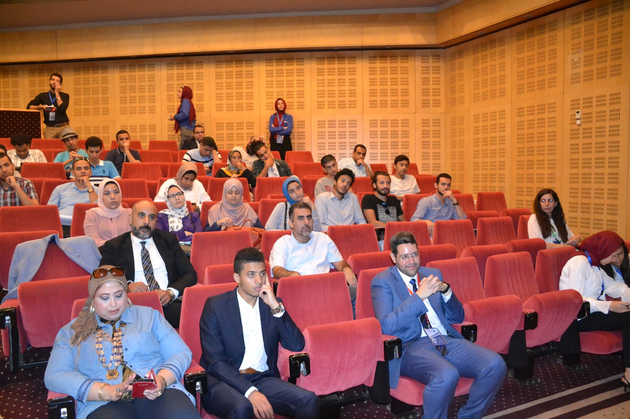 إنشاء أول حاضنة للذكاء الاصطناعي بجامعتي الإسكندرية وعين شمس