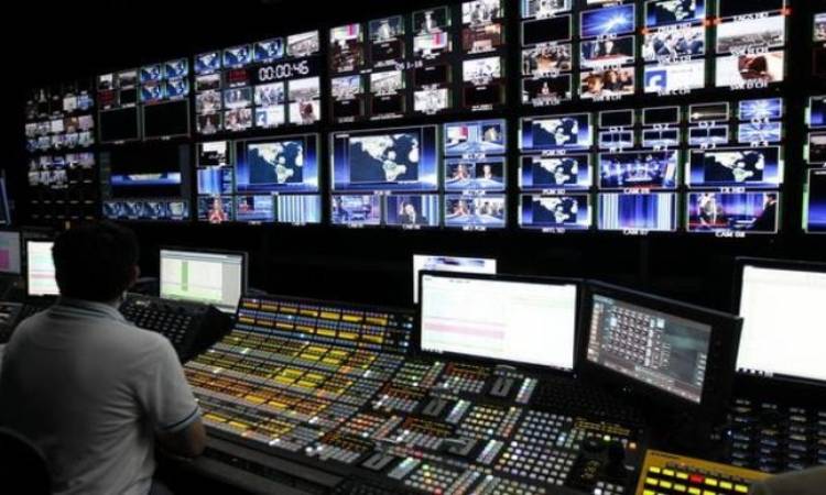 قناة فضائية 