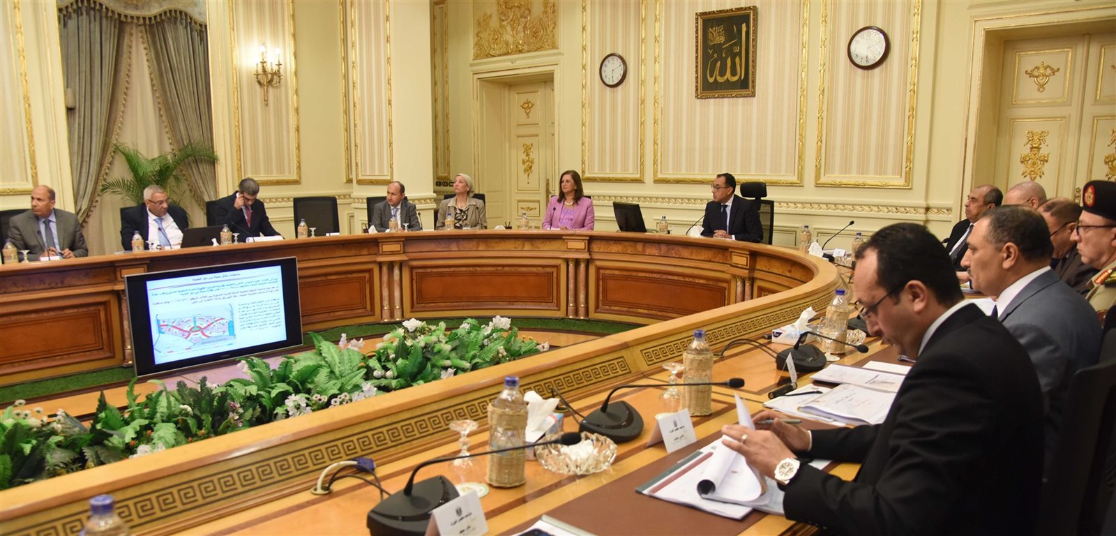 اجتماع رئيس الوزراء 
