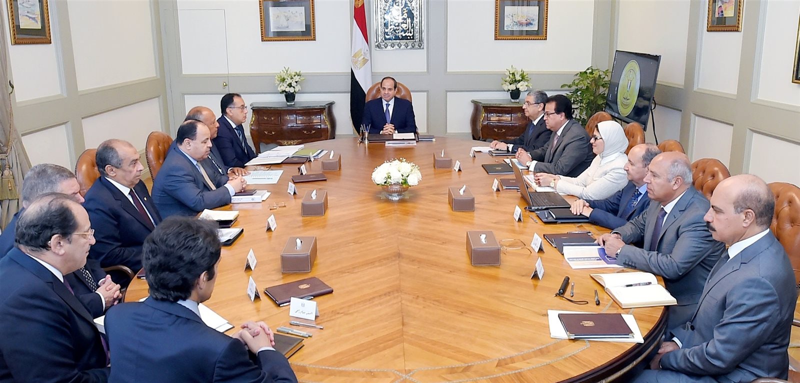 الرئيس السيسي خلال الاجتماع الرئيس السيسي خلال الاجتماع
