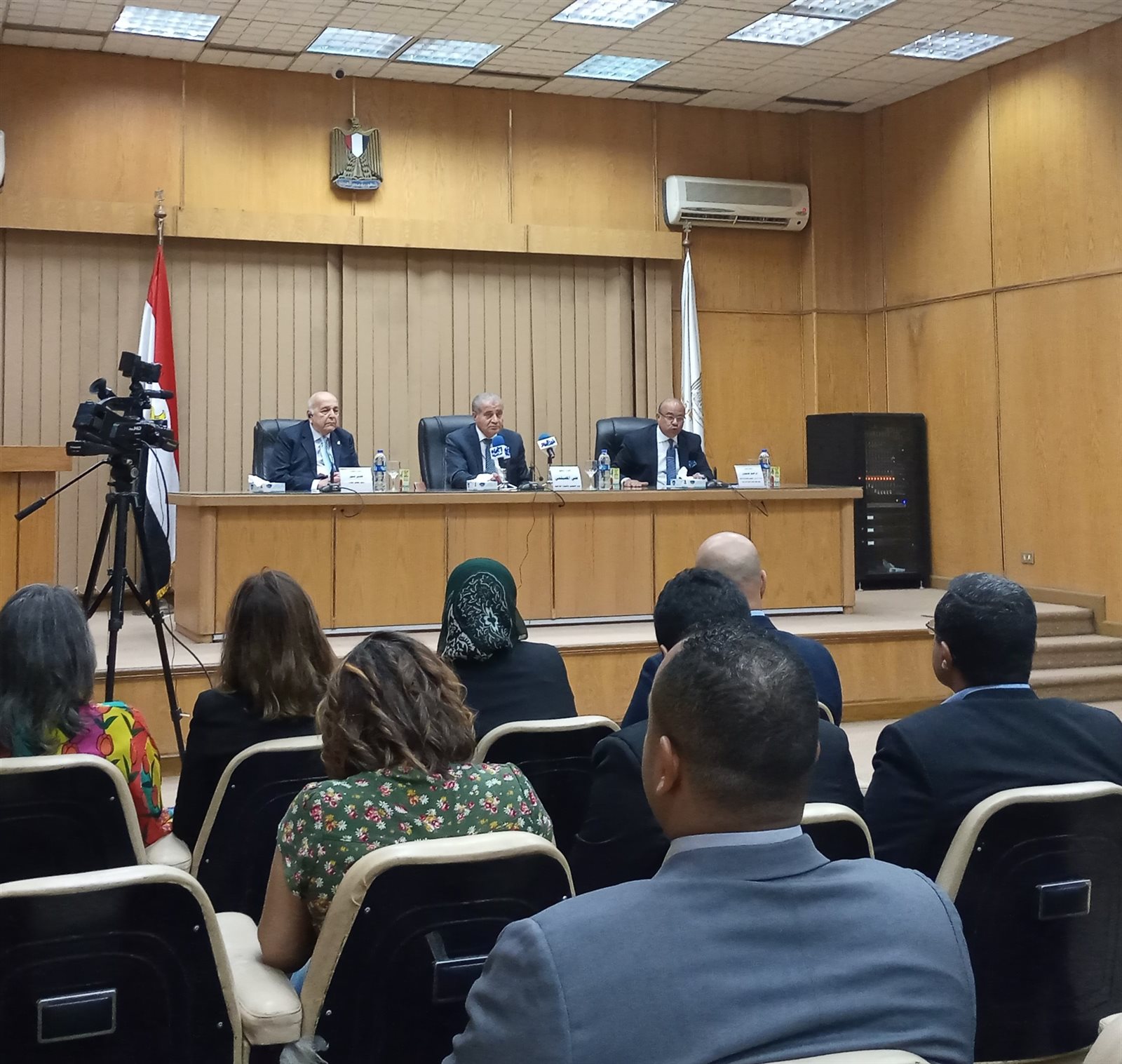 خلال المؤتمر خلال المؤتمر