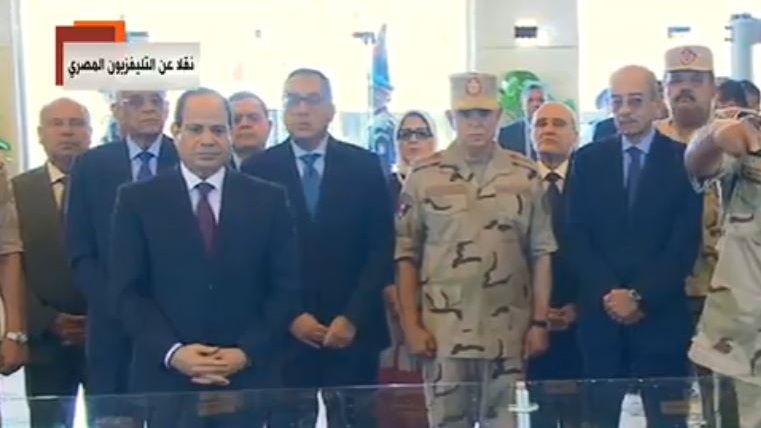 الرئيس السيسي يستمع إلى شرح مفصل عن مجمع إنتاج الأسمدة الفوس