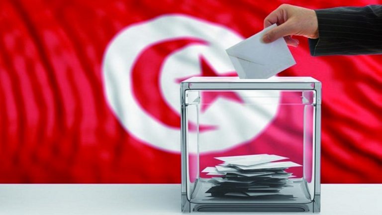 انتخابات الرئاسة بـ تونس .. مرشح يسحب ملفه بعد تعرضه للسخرية