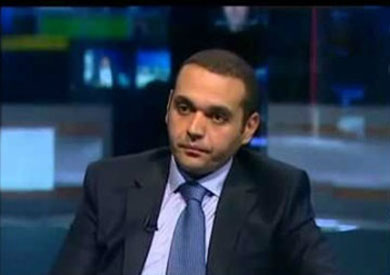  الدكتور مدحت نافع - رئيس مجلس إدارة الشركة القابضة للصناعات