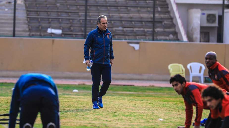 لاسارتي يمنح اللاعبين راحة