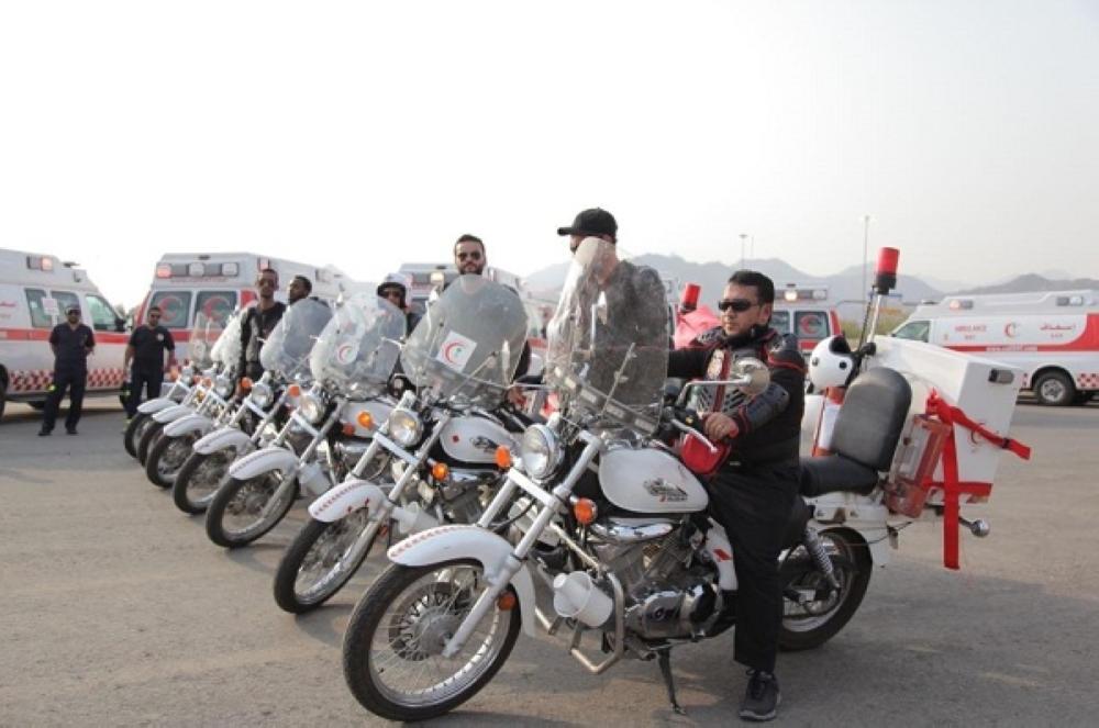 الهلال الأحمر السعودي يخصص 38 فرقة إسعافية الهلال الأحمر السعودي يخصص 38 فرقة إسعافية