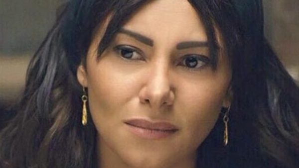 انجي خطاب 