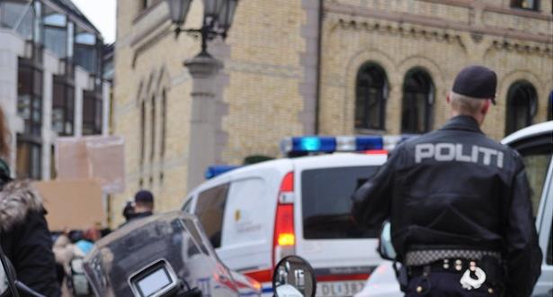 الشرطة النرويجية تعلن إصابة شخص في إطلاق النار على مسجد الشرطة النرويجية تعلن إصابة شخص في إطلاق النار على مسجد