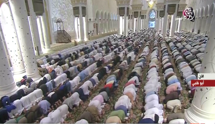 شعائر صلاة عيد الأضحى بـ الإمارات