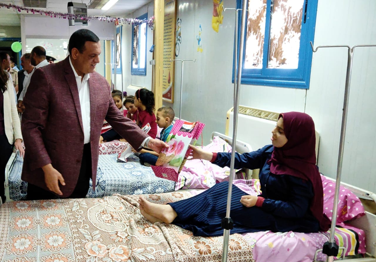 محافظ البحيرة يوجه بتوفير الرعاية الطبية لنزلاء المعهد الطبى