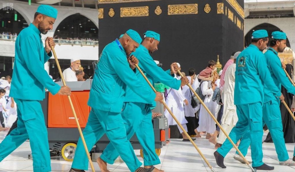 تنظيف المسجد الحرام تنظيف المسجد الحرام