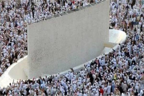 رمي الجمرات في أول أيام التشريق