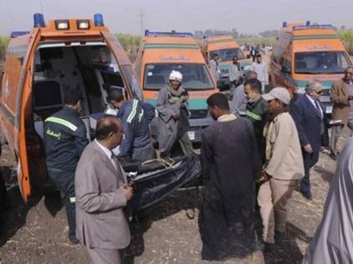 صورة أرشيفية - نقل مصابين