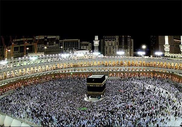 حجاج بيت الله الحرام يودعون مكة بـ طواف الوداع 